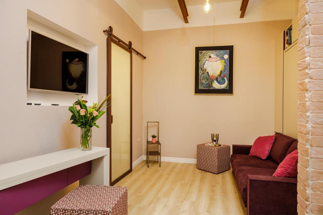 Vicky'S Luxury Guesthouse Nápoly Kültér fotó